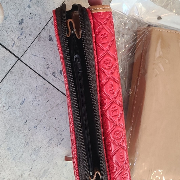 Wallet - Picture 3 of 3